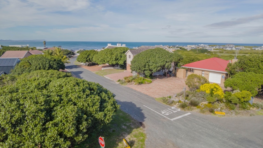 5 Bedroom Property for Sale in Kleinbaai Western Cape